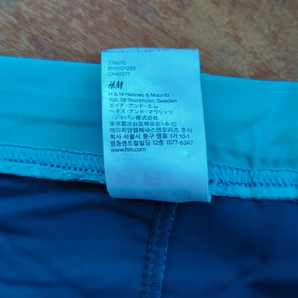 Vintage H&M Mens Swimsuit 🩲 - Picture 5 of 6